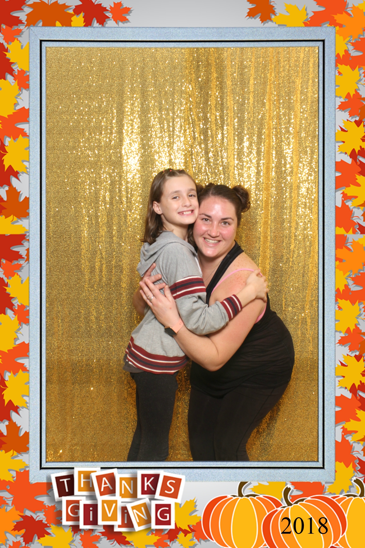 Thanksgiving 2018 | View more photos from the event at gallery.niknoxphotobox.com/u/NiKnox-Photo-Box/Thanksgiving-2018
